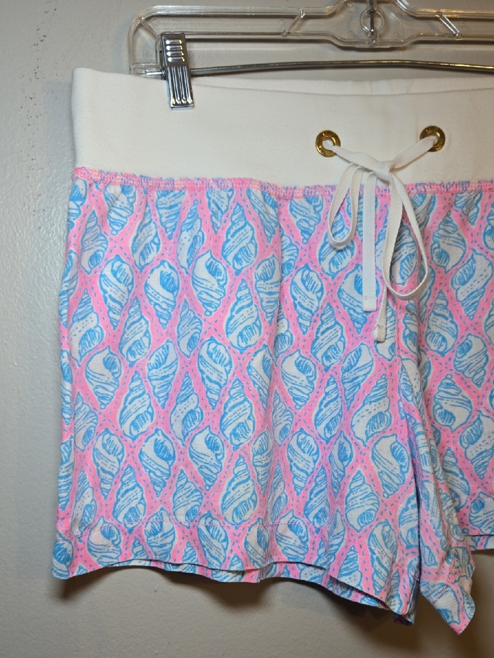 Lilly Pulitzer Linen A Little Tipsy Chrissy Shell Tie Waist Beach Shorts - Picture 3 of 10